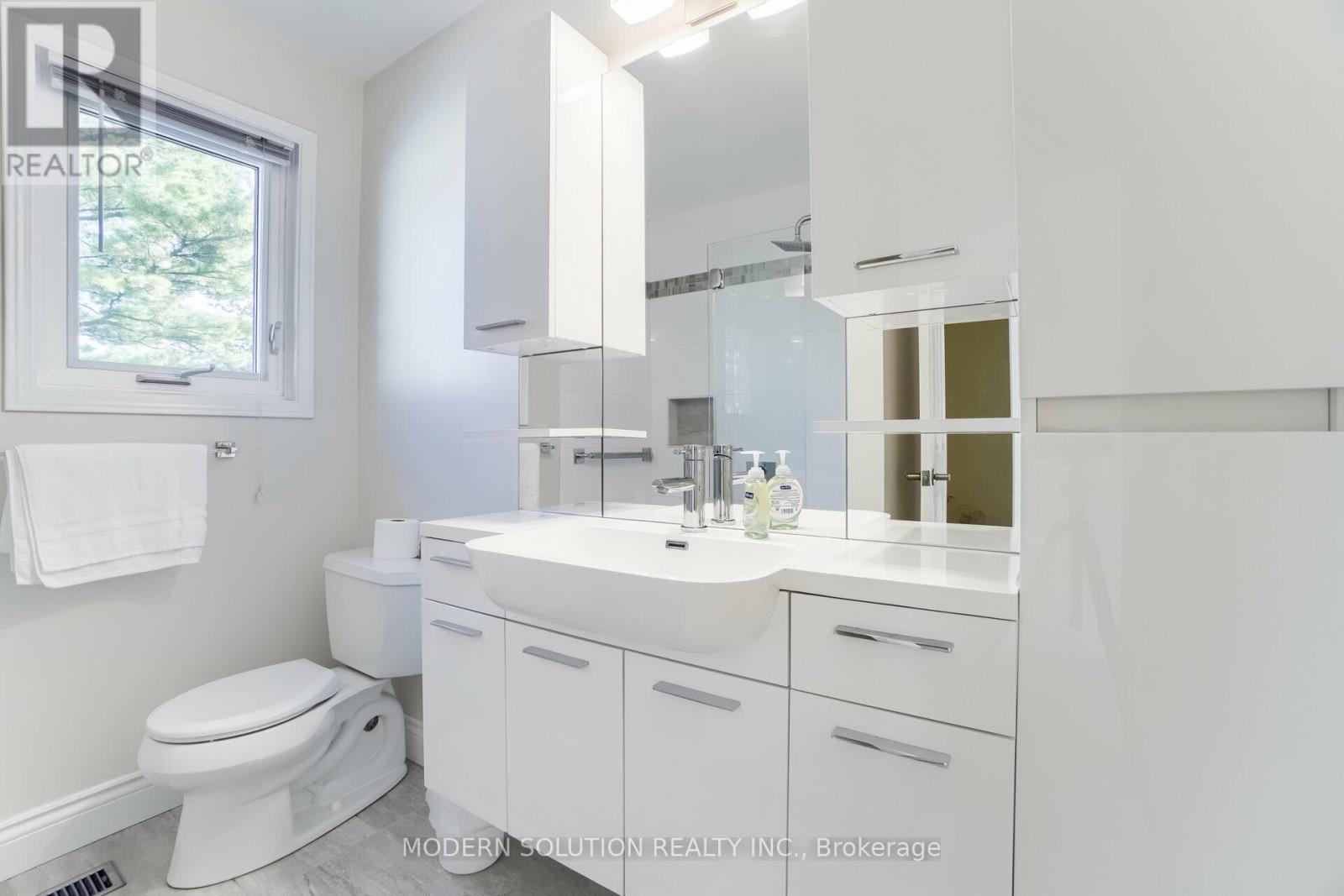 617 Curzon Avenue, Mississauga, Ontario  L5G 1P8 - Photo 36 - W12015706