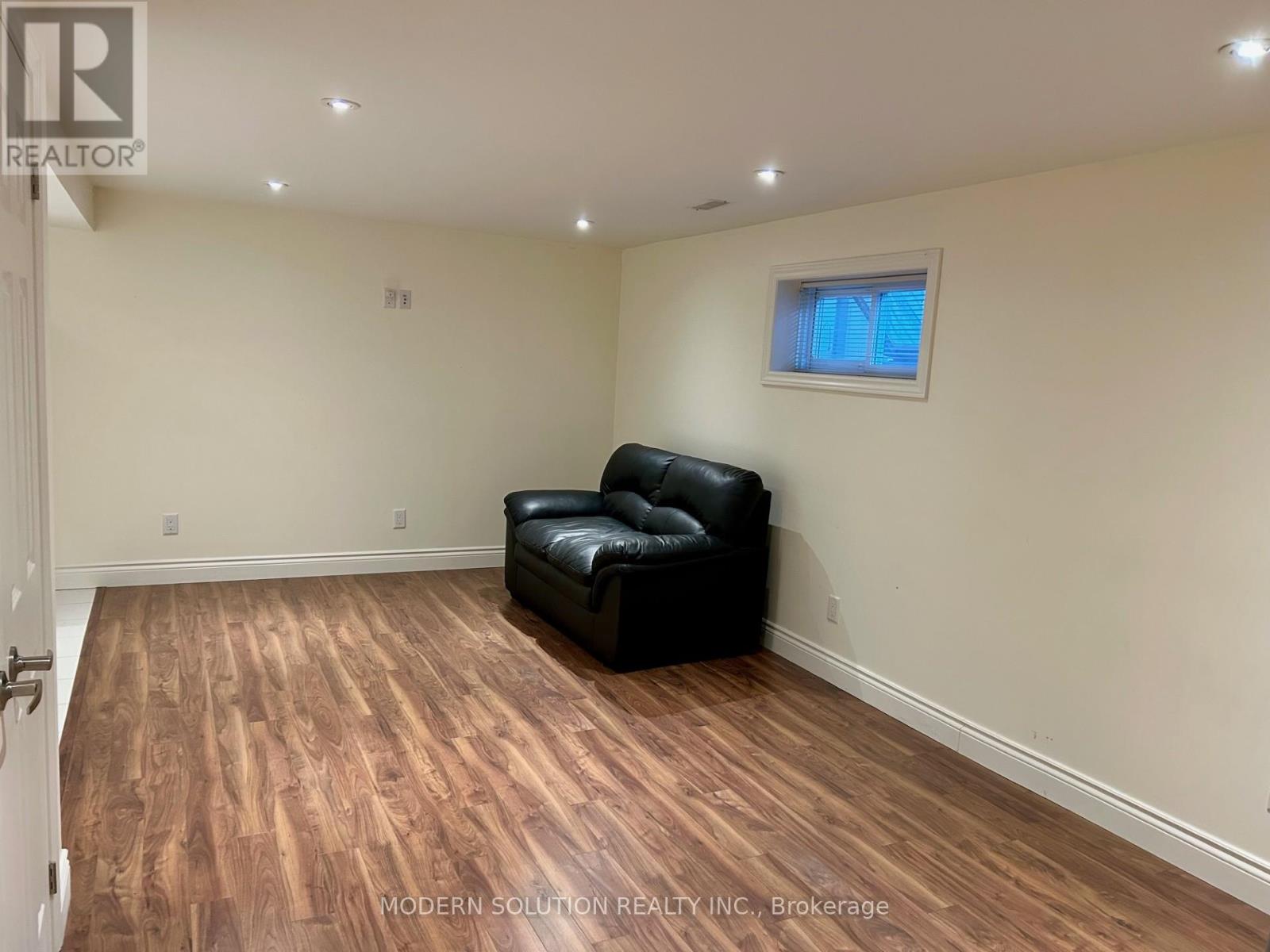 617 Curzon Avenue, Mississauga, Ontario  L5G 1P8 - Photo 42 - W12015706