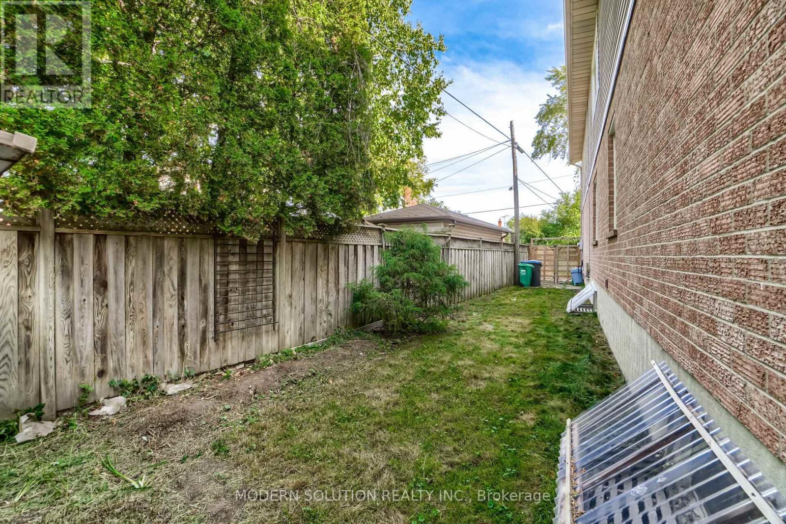 617 Curzon Avenue, Mississauga, Ontario  L5G 1P8 - Photo 48 - W12015706