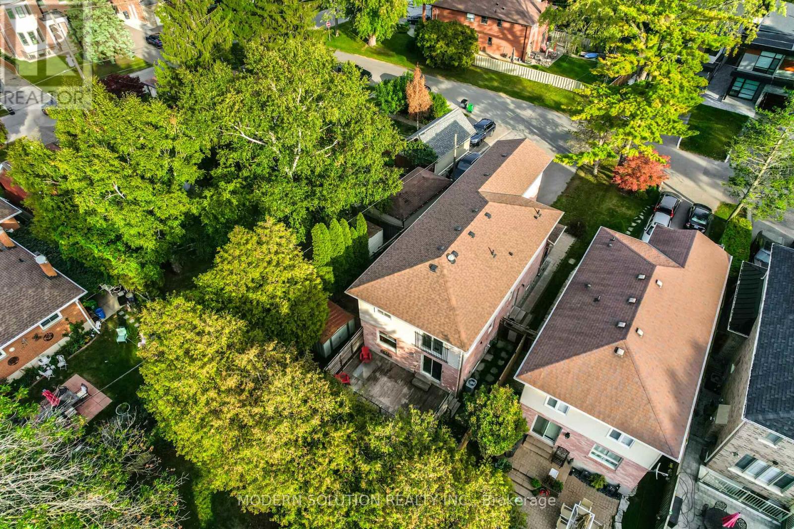 617 Curzon Avenue, Mississauga, Ontario  L5G 1P8 - Photo 49 - W12015706