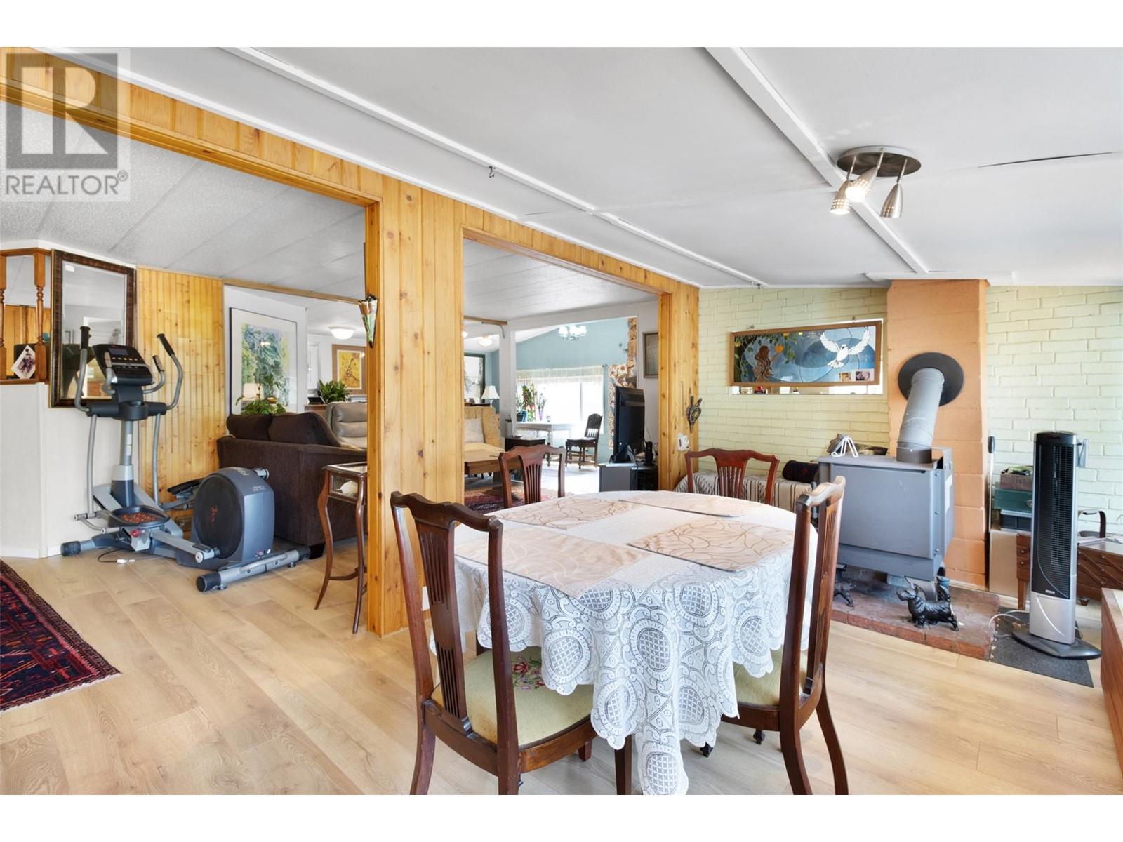 3096 Lindberg Road, Sorrento, British Columbia  V0E 2W1 - Photo 23 - 10339445