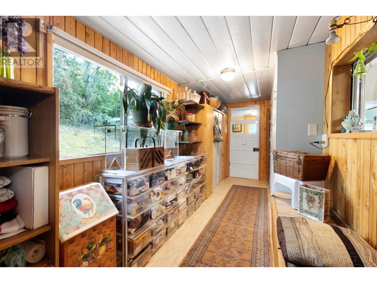 3096 Lindberg Road, Sorrento, British Columbia  V0E 2W1 - Photo 9 - 10339445