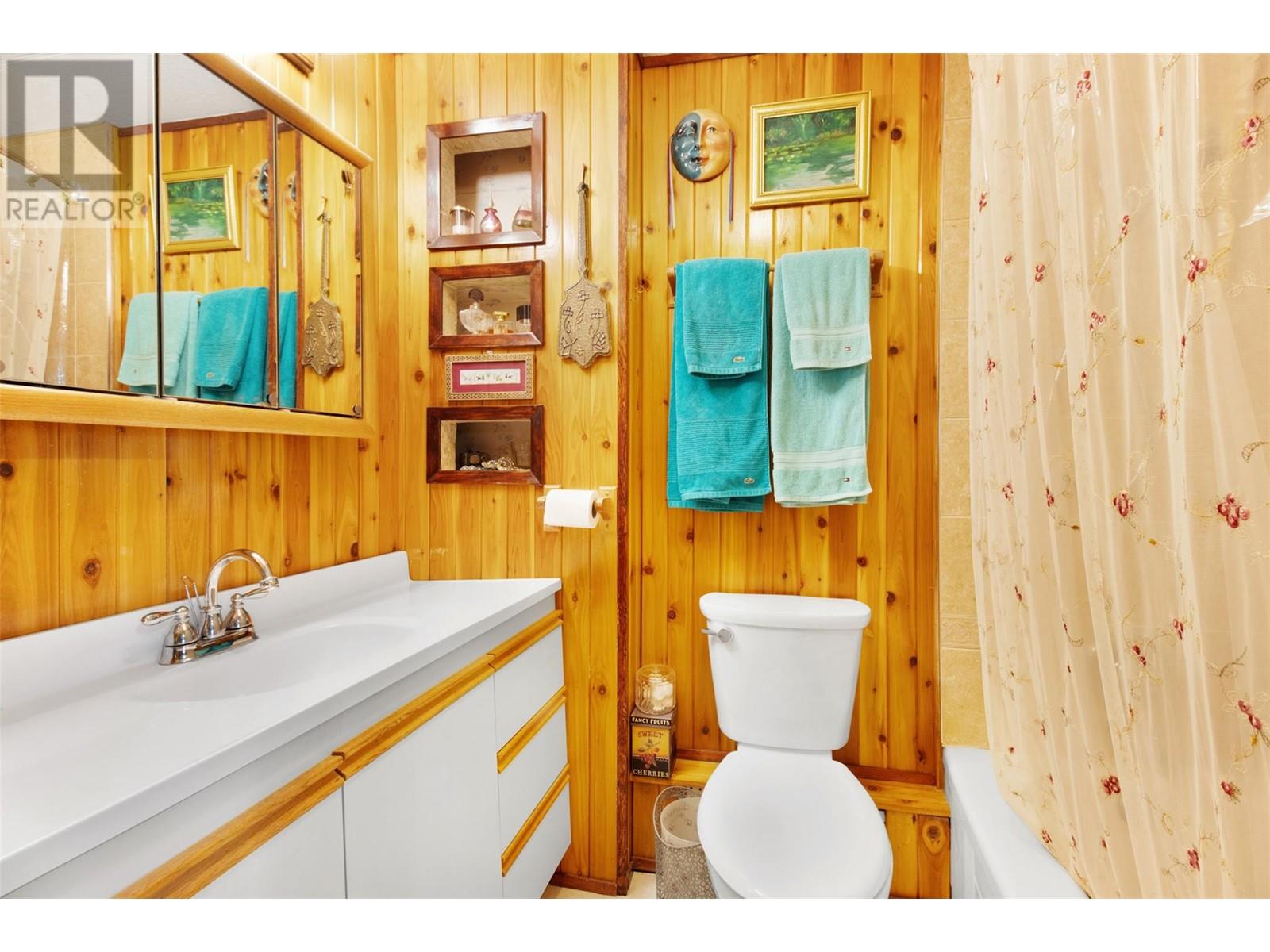 3096 Lindberg Road, Sorrento, British Columbia  V0E 2W1 - Photo 27 - 10339445