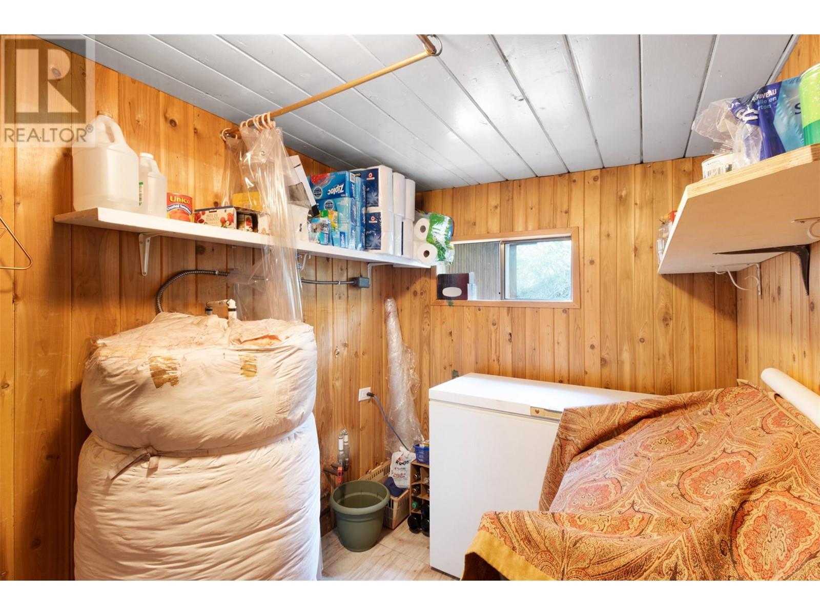 3096 Lindberg Road, Sorrento, British Columbia  V0E 2W1 - Photo 41 - 10339445