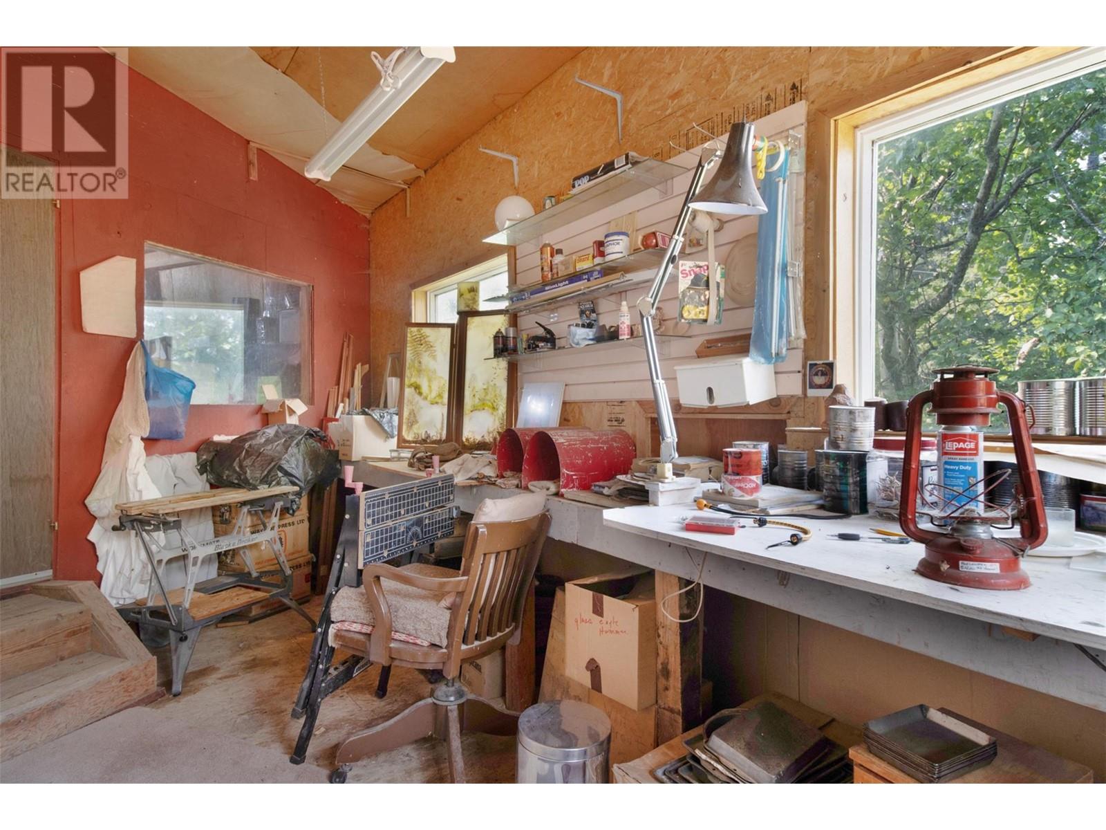 3096 Lindberg Road, Sorrento, British Columbia  V0E 2W1 - Photo 49 - 10339445