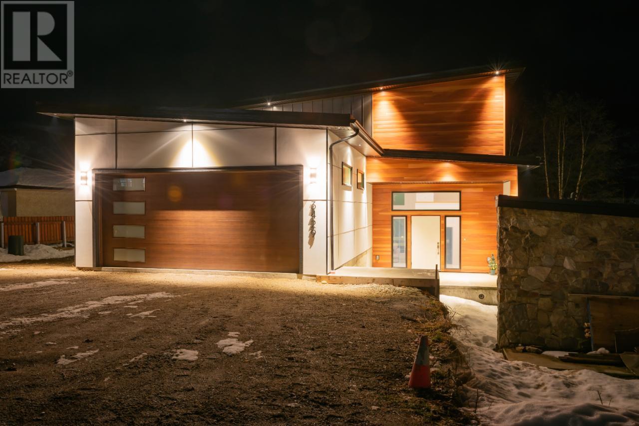 3429 8TH Avenue, Castlegar, British Columbia