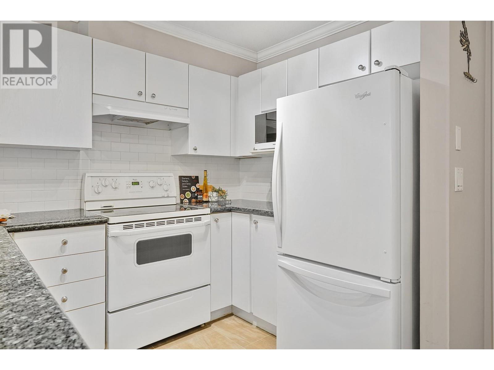 162 1100 E 29th, North Vancouver, British Columbia  V7K 3E4 - Photo 13 - R2979602
