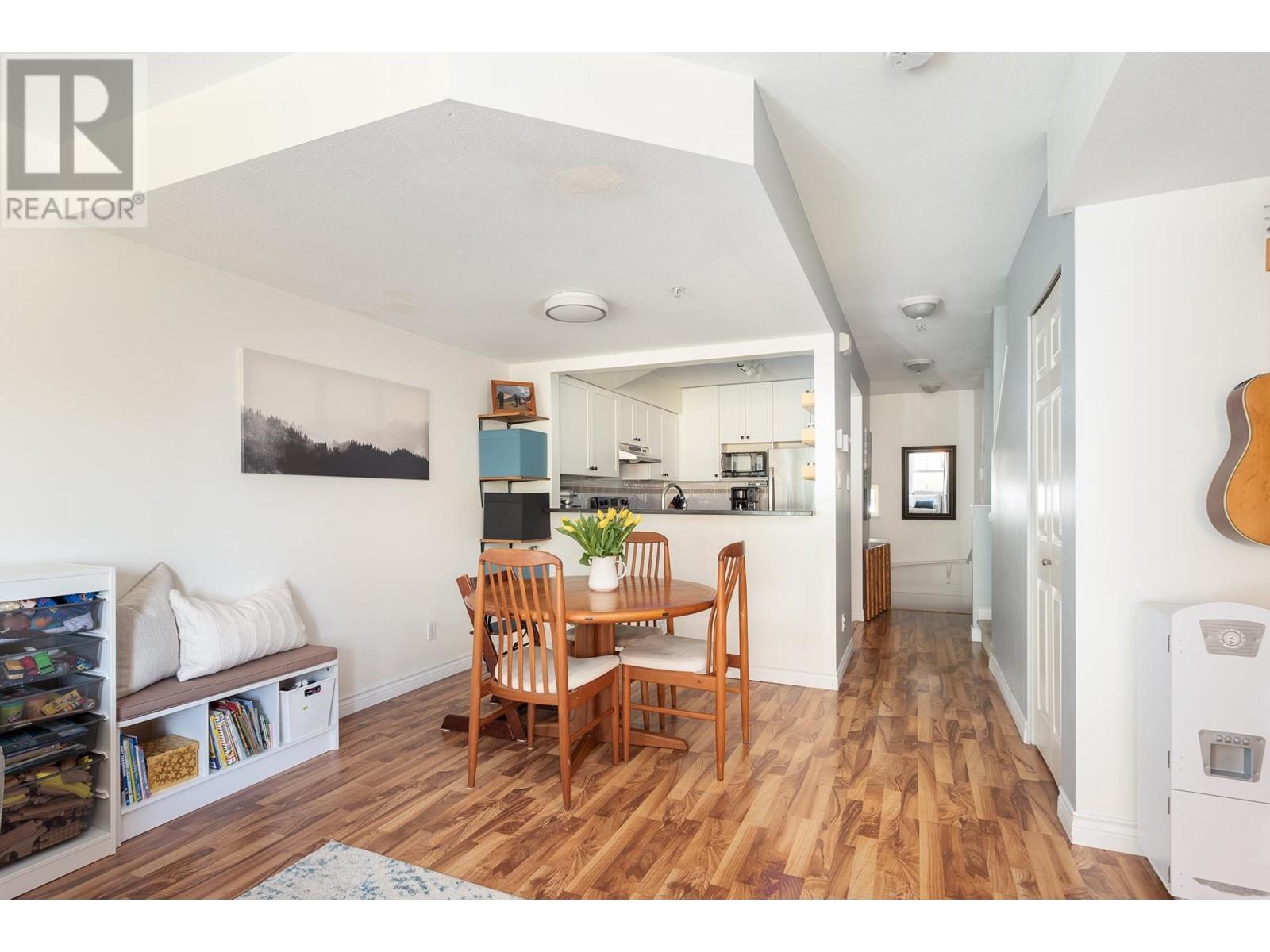 45 123 Seventh Street, New Westminster, British Columbia  V3M 6Y2 - Photo 3 - R2980017