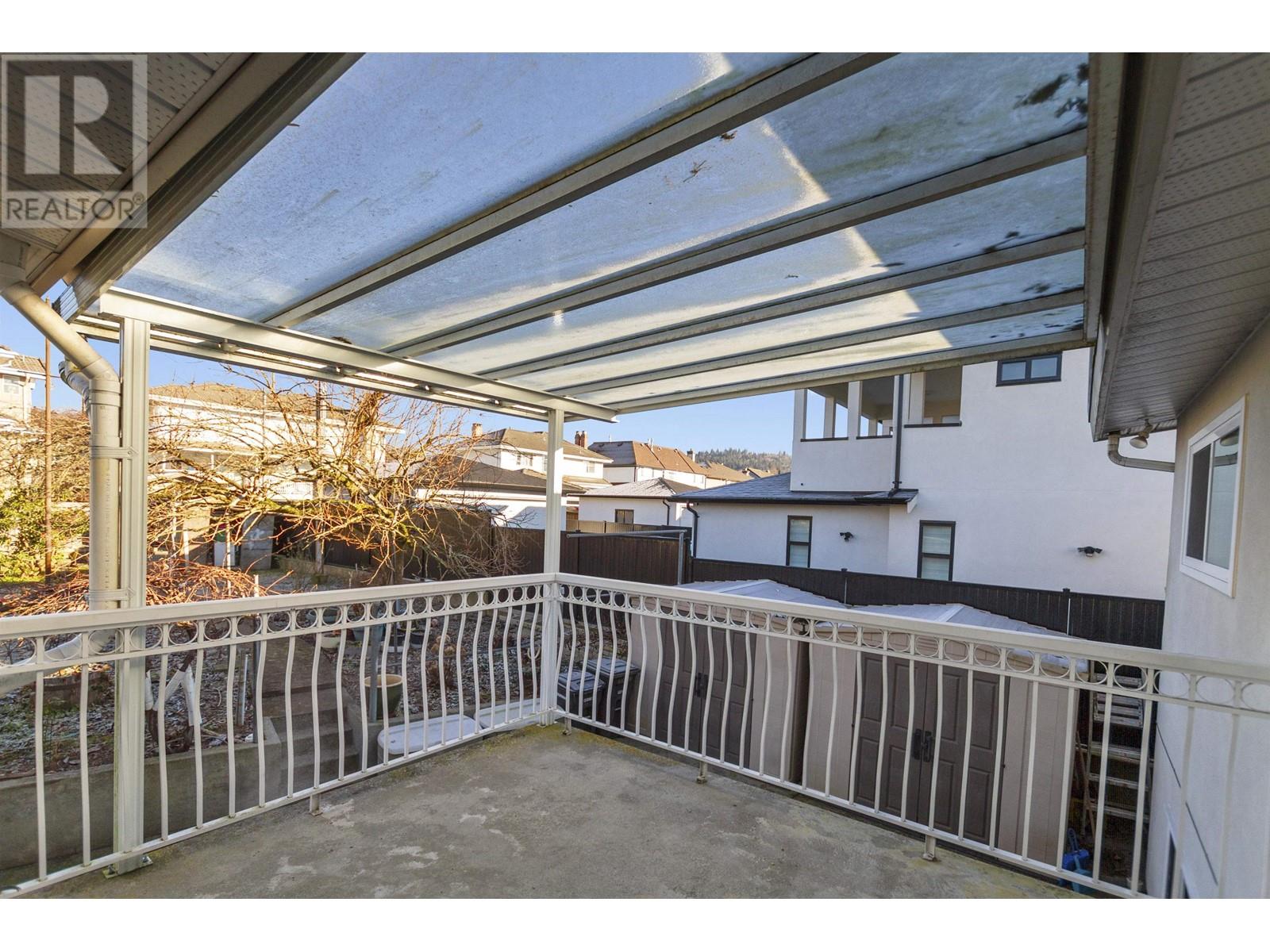 6771 Winch Street, Burnaby, British Columbia  V5B 2L7 - Photo 13 - R2980026