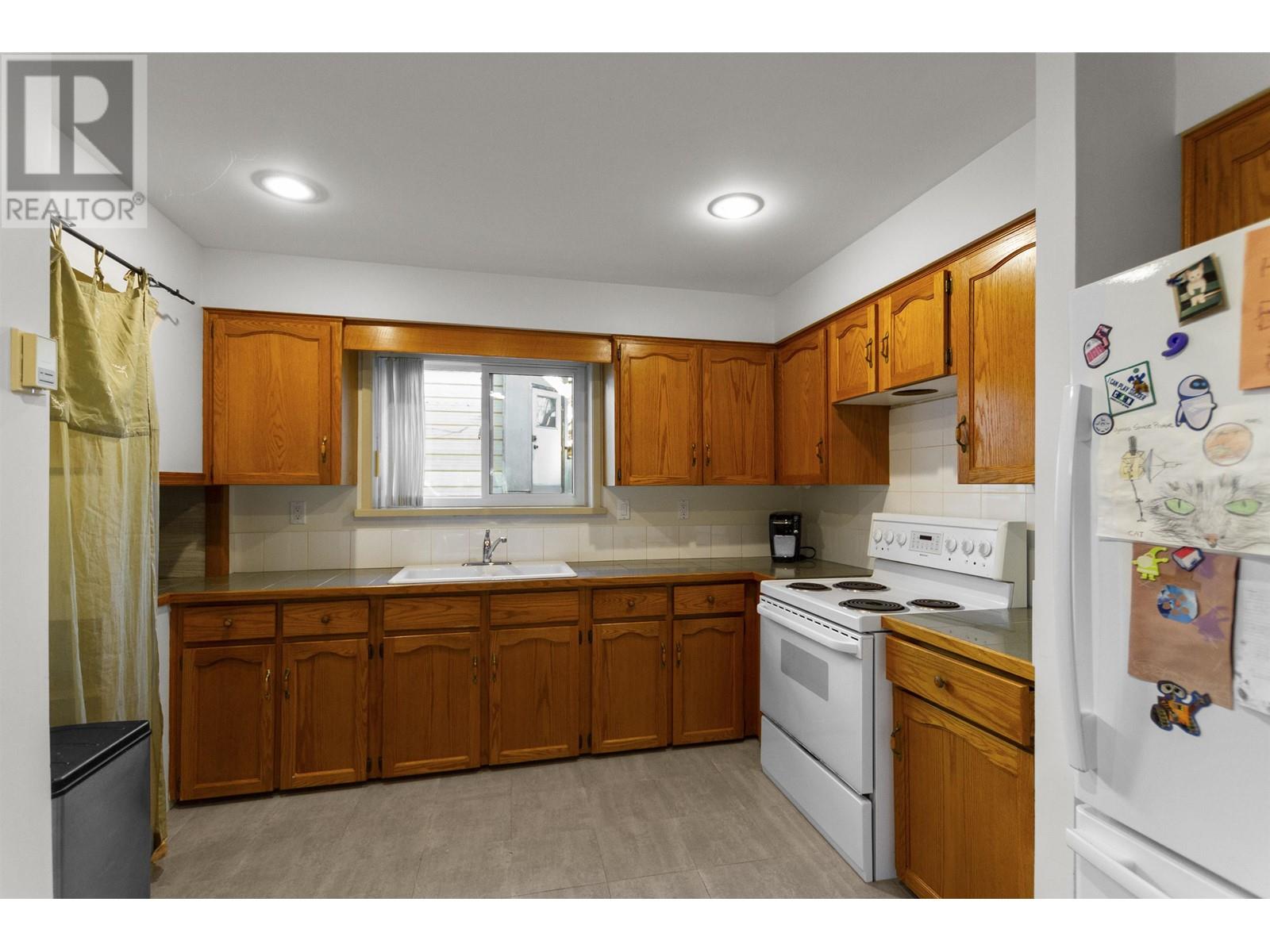 6771 Winch Street, Burnaby, British Columbia  V5B 2L7 - Photo 27 - R2980026