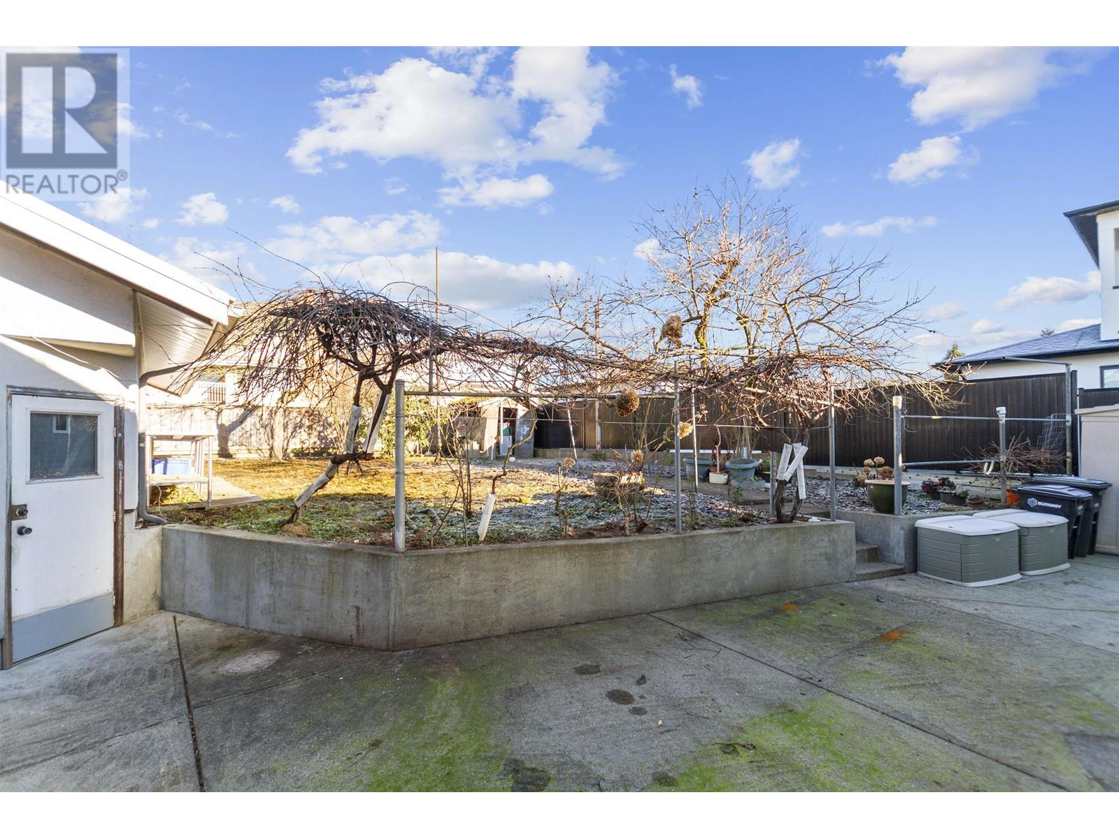 6771 Winch Street, Burnaby, British Columbia  V5B 2L7 - Photo 30 - R2980026