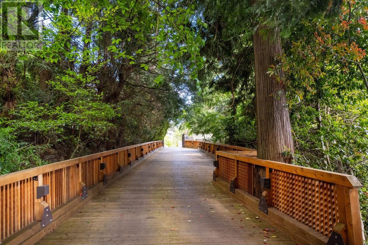 4036 Marine Drive, West Vancouver, British Columbia  V7V 1N6 - Photo 5 - R2980054