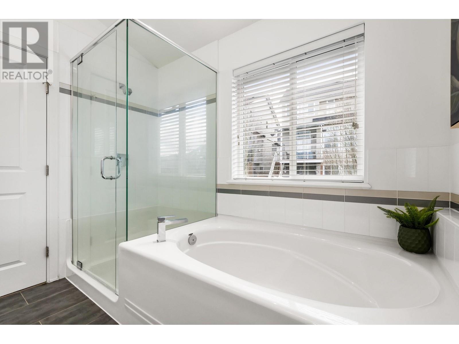 10476 Robertson Street, Maple Ridge, British Columbia  V2W 0H8 - Photo 14 - R2980063