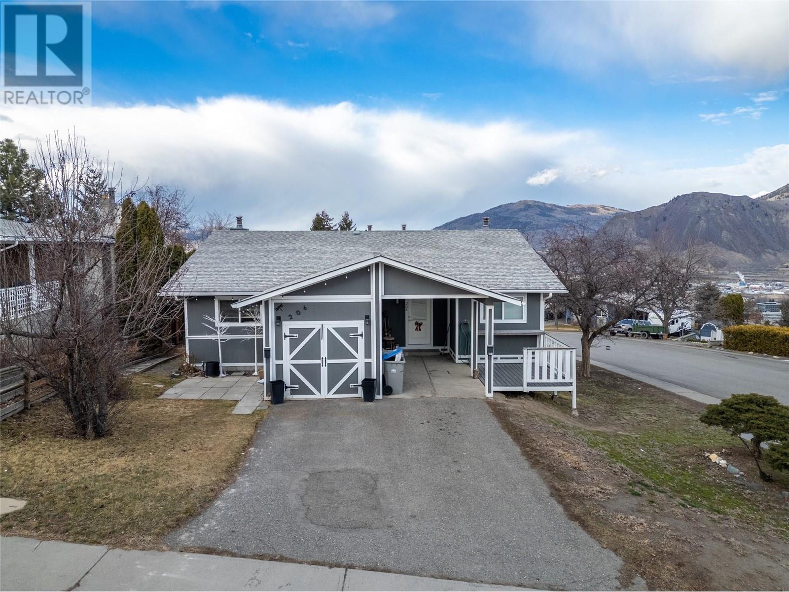 Property at 204 MONASHEE Place image 1