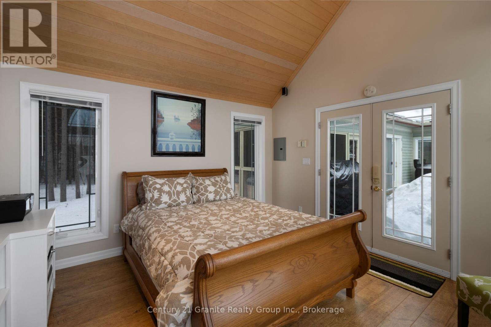 1047 Bonis Lane, Minden Hills, Ontario  K0M 2K0 - Photo 18 - X12028032