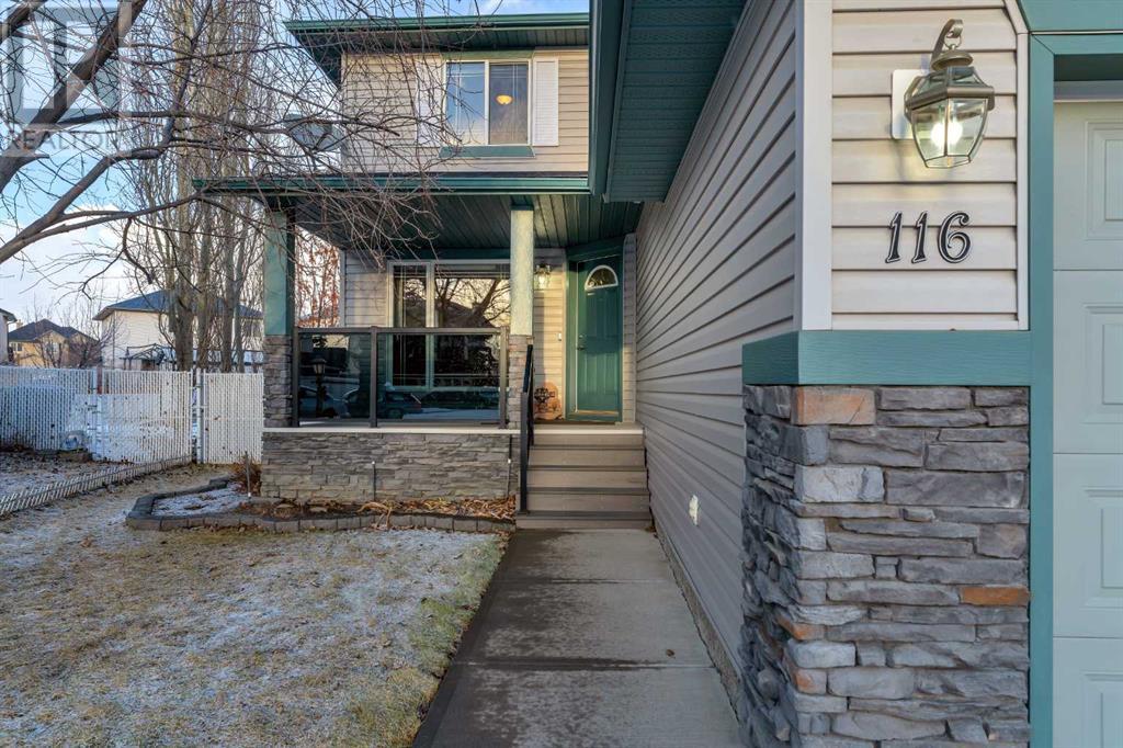 116 Oakmere Place, Chestermere, Alberta  T1X 1L1 - Photo 5 - A2188473