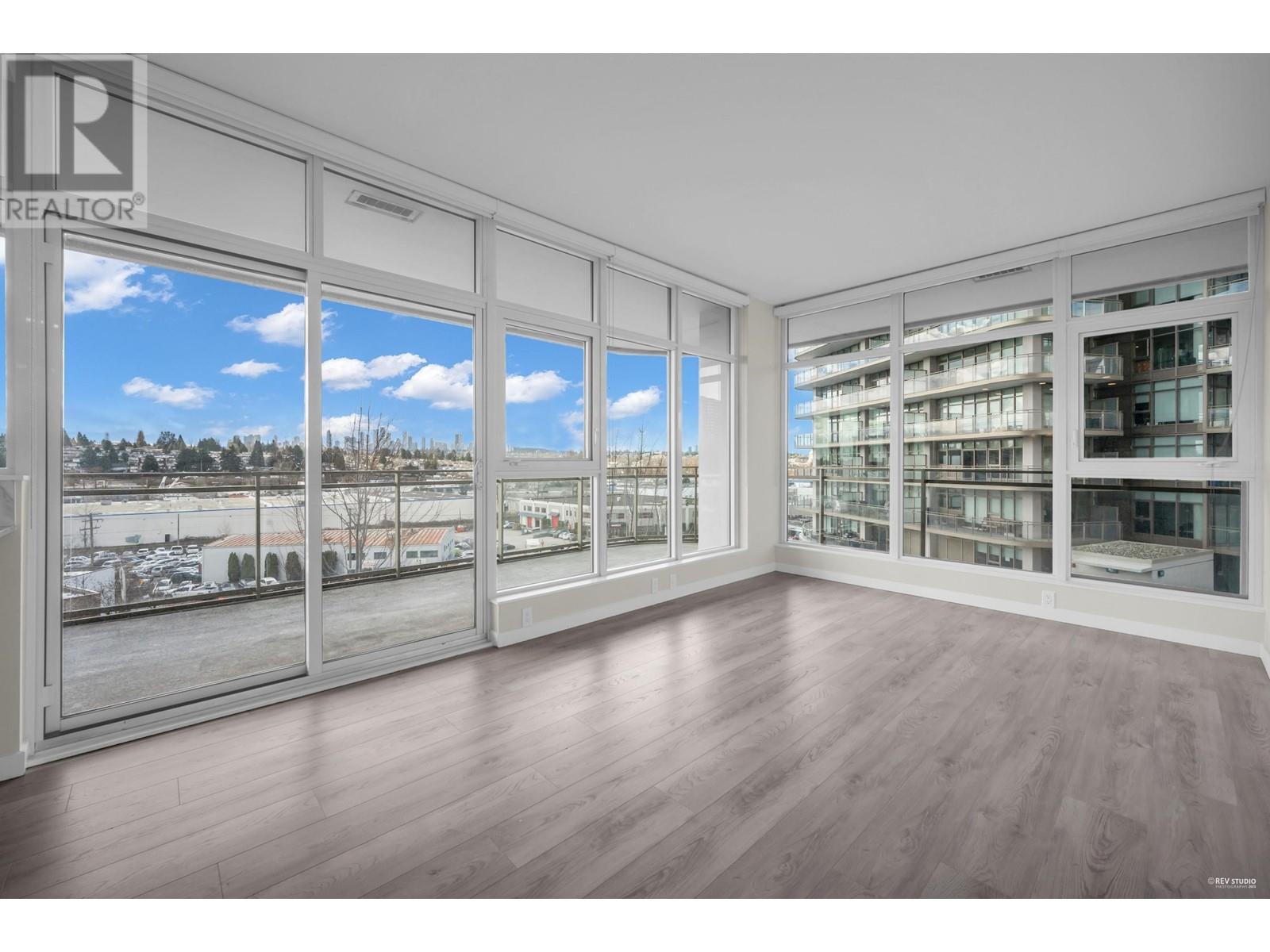 607 5333 Goring Street, Burnaby, British Columbia  V5B 3A2 - Photo 5 - R2979790
