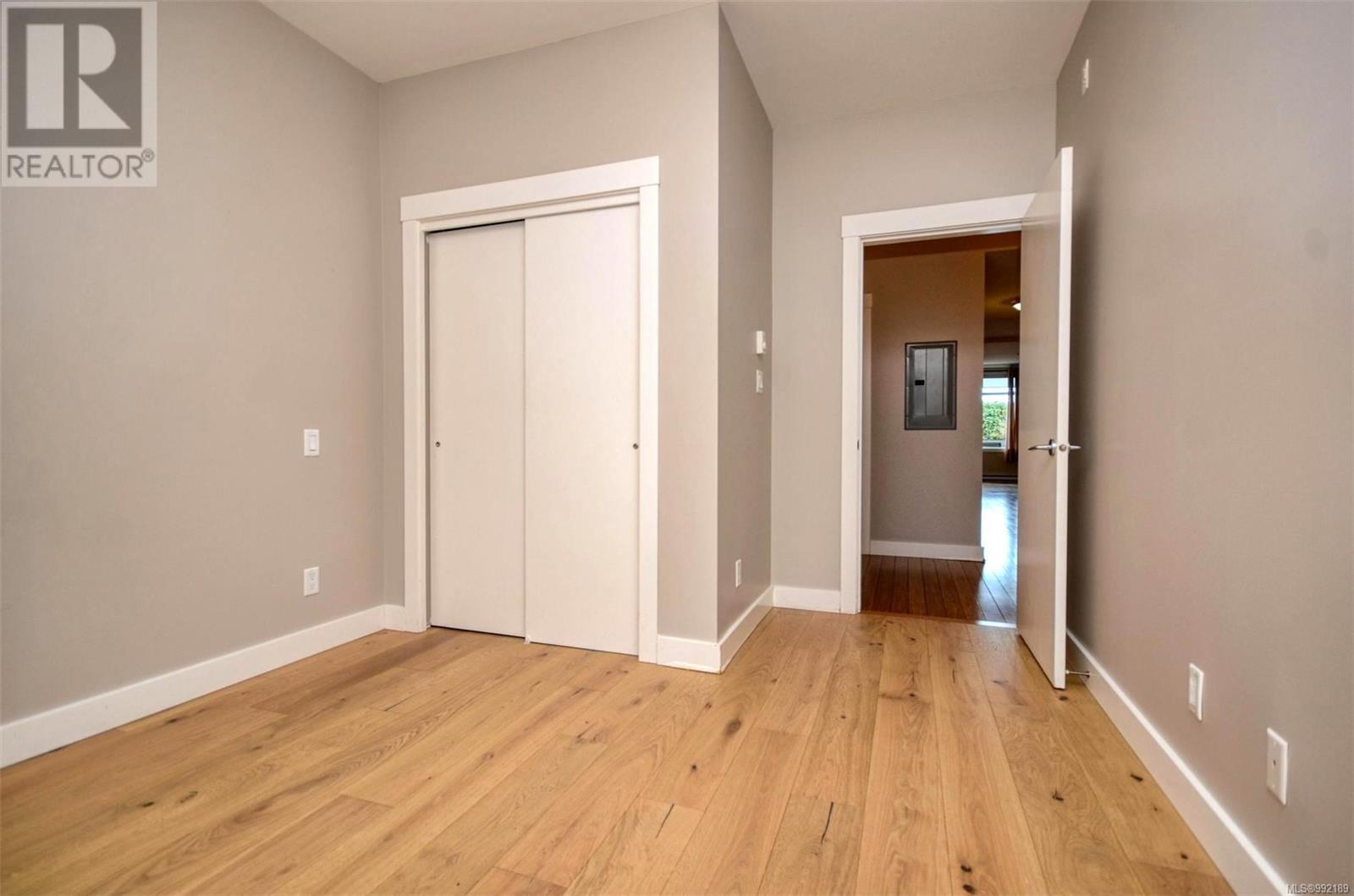102 9820 Seaport Pl, Sidney, British Columbia  V8L 4X3 - Photo 18 - 992189
