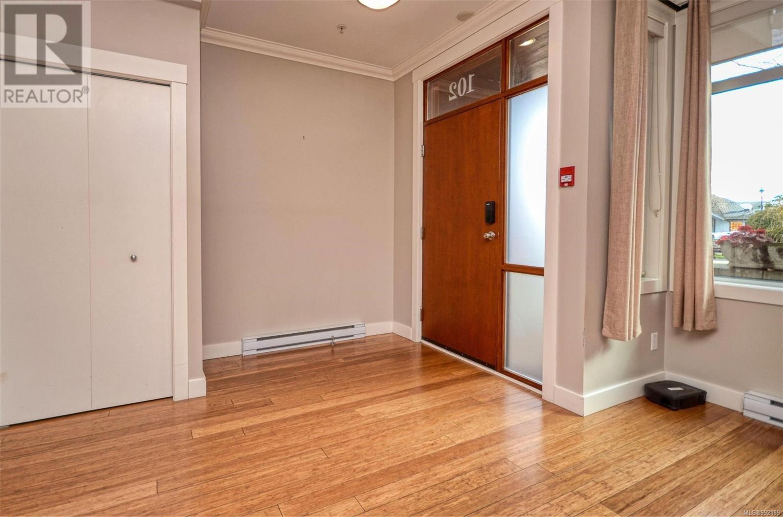 102 9820 Seaport Pl, Sidney, British Columbia  V8L 4X3 - Photo 5 - 992189