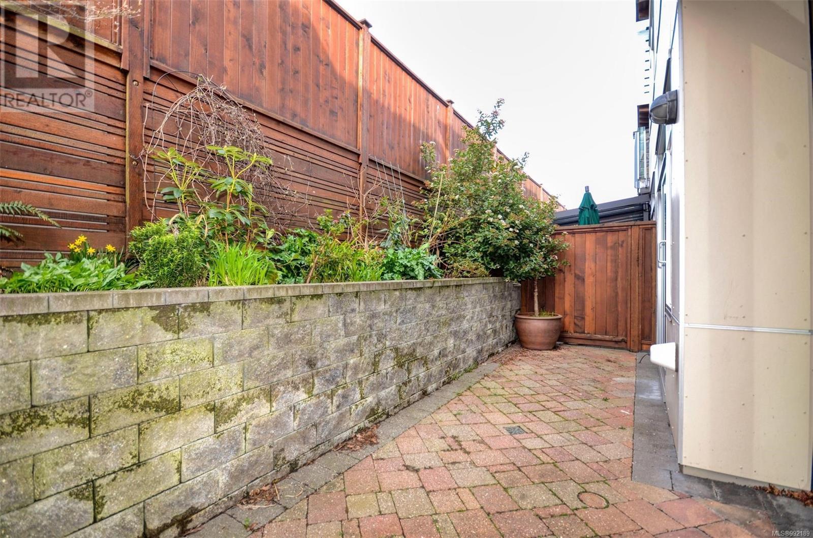 102 9820 Seaport Pl, Sidney, British Columbia  V8L 4X3 - Photo 25 - 992189