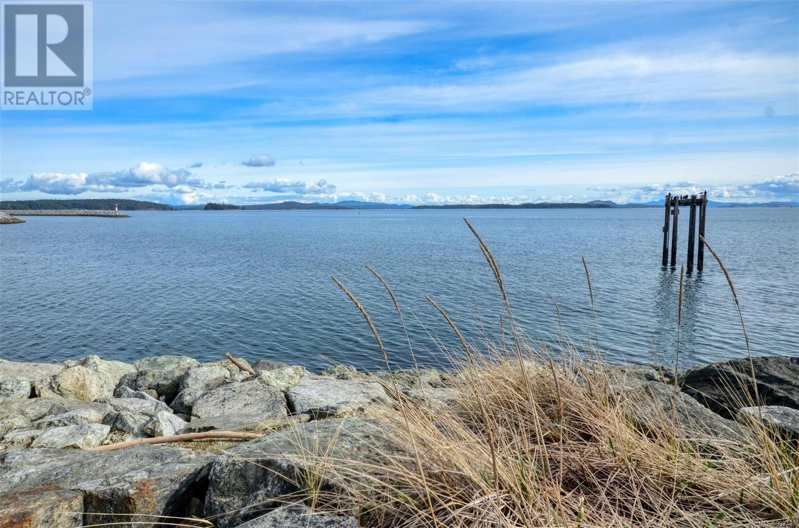 102 9820 Seaport Pl, Sidney, British Columbia  V8L 4X3 - Photo 37 - 992189