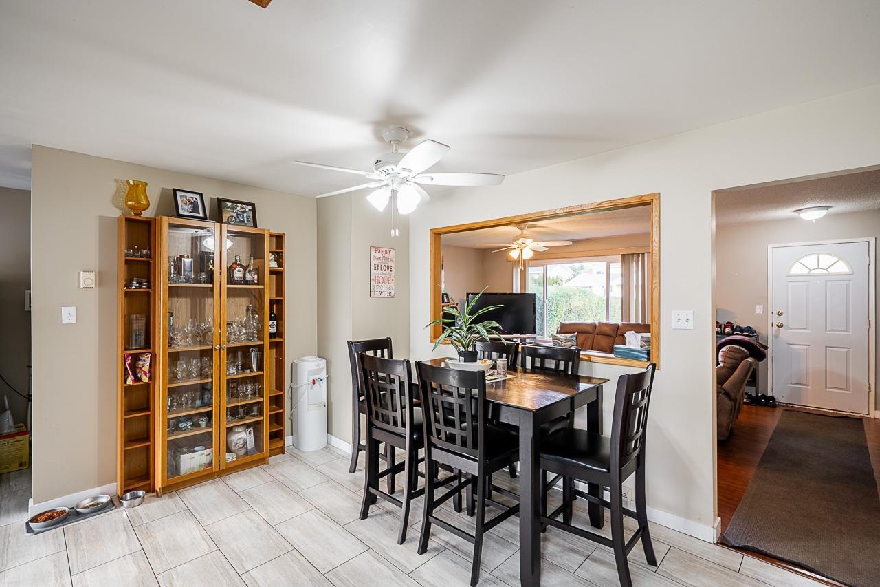 17952 Shannon Place, Surrey, British Columbia  V3S 1H6 - Photo 6 - R2979876