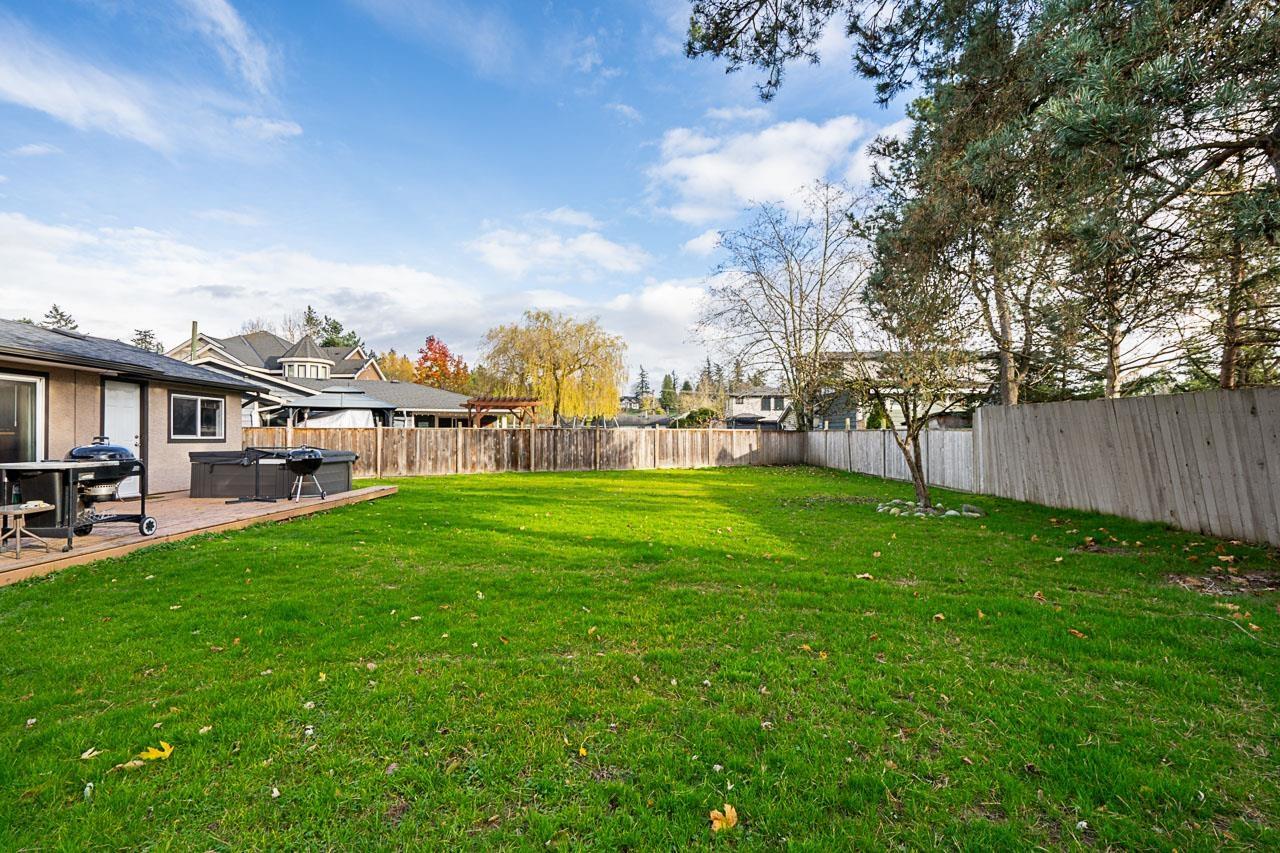 17952 Shannon Place, Surrey, British Columbia  V3S 1H6 - Photo 17 - R2979876
