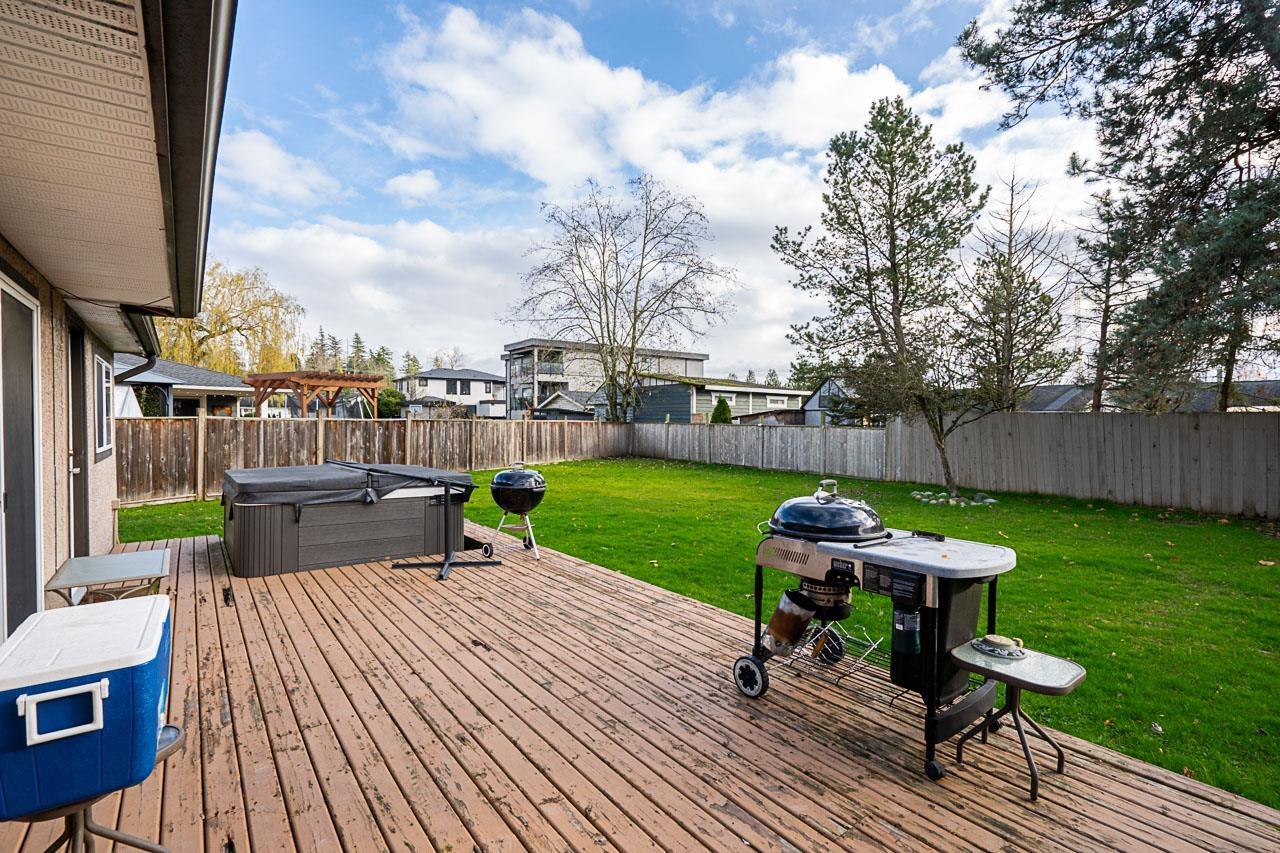 17952 Shannon Place, Surrey, British Columbia  V3S 1H6 - Photo 14 - R2979876