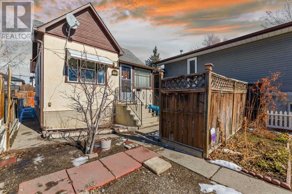 Property at 318 29 Avenue NE image 1
