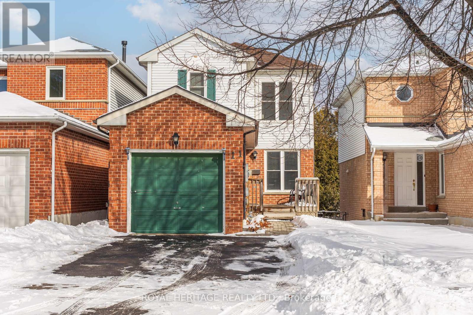 11 TEDDINGTON CRESCENT, Whitby, Ontario