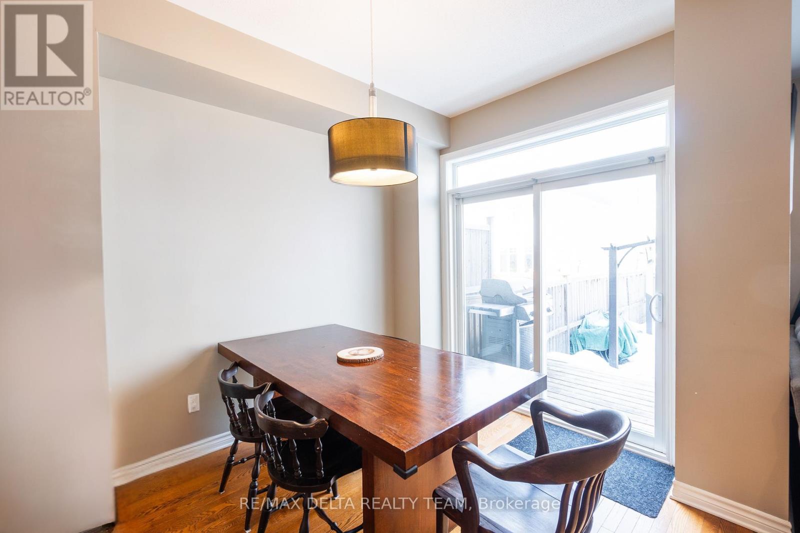 318 Grammond Circle, Ottawa, Ontario  K4A 0T6 - Photo 11 - X12030160