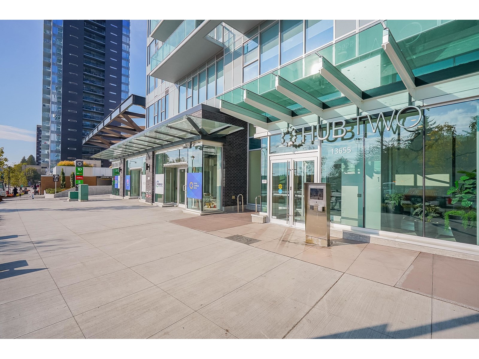706 13655 Fraser Highway, Surrey, British Columbia  V3T 0P8 - Photo 3 - R2980072