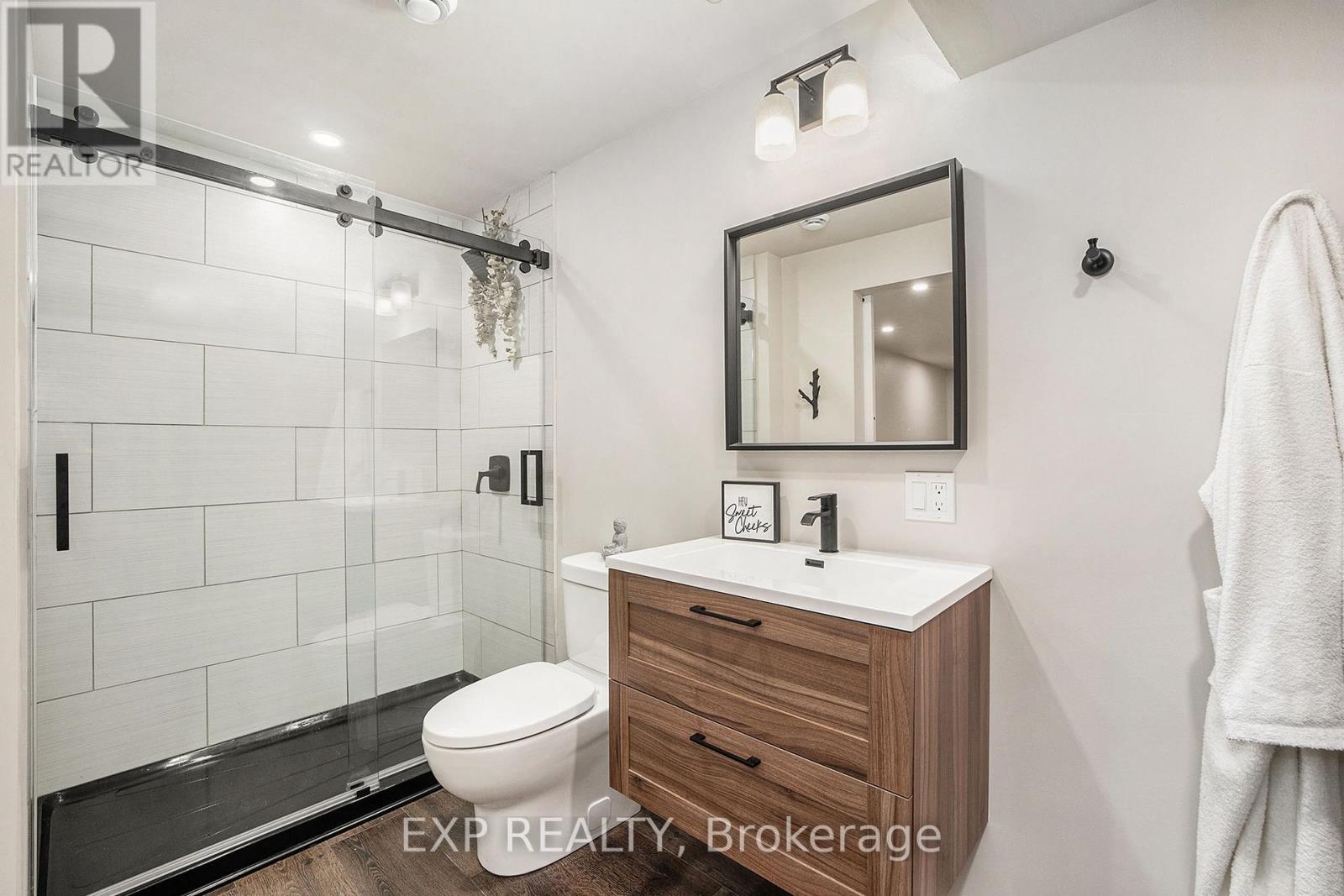 6 Whelan Street N, Westport, Ontario  K0G 1X0 - Photo 30 - X12030188