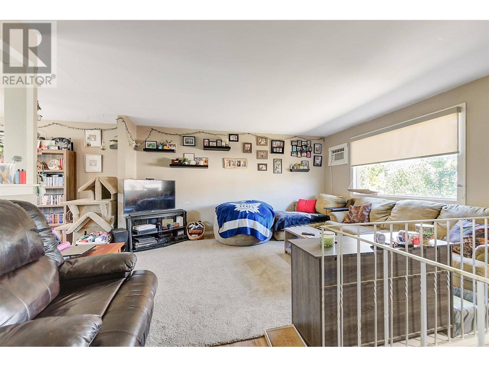 265 Fir Court, Kelowna, British Columbia  V1X 2B8 - Photo 6 - 10339523