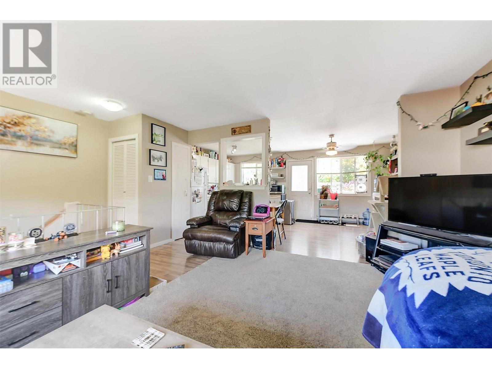 265 Fir Court, Kelowna, British Columbia  V1X 2B8 - Photo 8 - 10339523