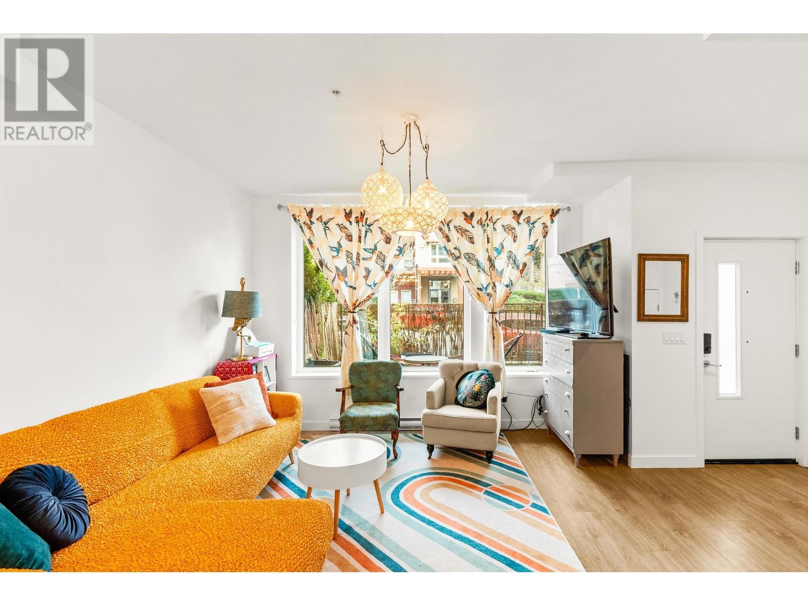 Th2 2137 Chesterfield Avenue, North Vancouver, British Columbia  V7M 2P7 - Photo 6 - R2979988