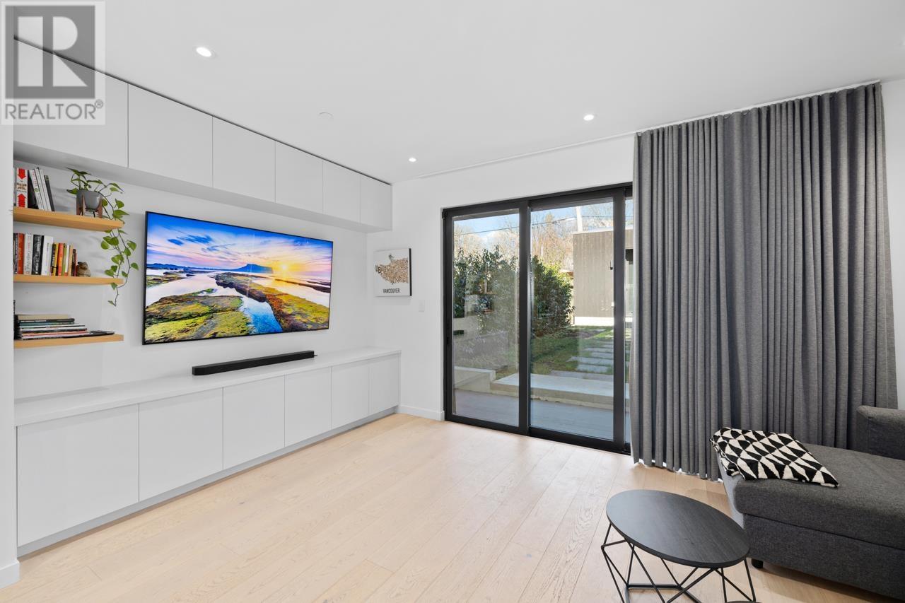 521 E 20th Avenue, Vancouver, British Columbia  V5V 1M7 - Photo 4 - R2976049