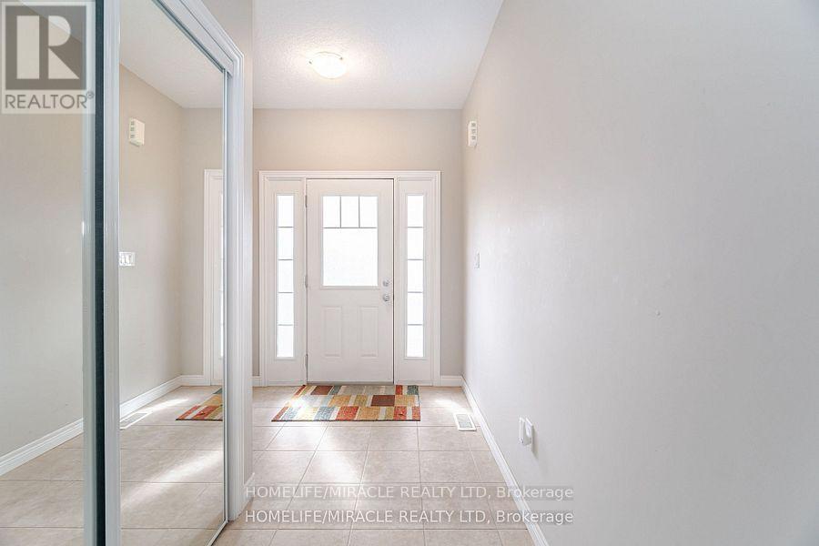 Property at 504 FLORENCEDALE CRESCENT image 3