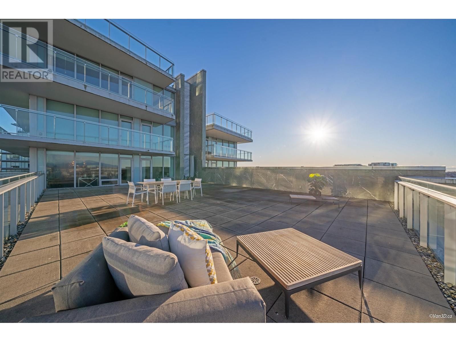 Listing Picture 2 of 38 : 802 6611 PEARSON WAY, Richmond / 烈治文 - 魯藝地產 Yvonne Lu Group - MLS Medallion Club Member