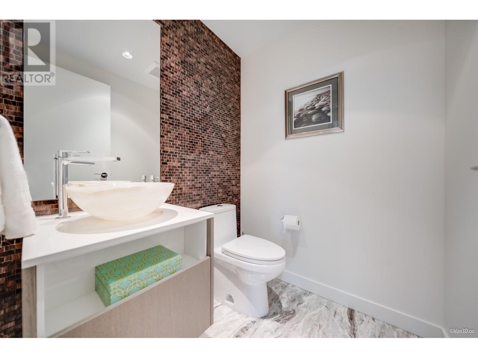 Listing Picture 35 of 38 : 802 6611 PEARSON WAY, Richmond / 烈治文 - 魯藝地產 Yvonne Lu Group - MLS Medallion Club Member