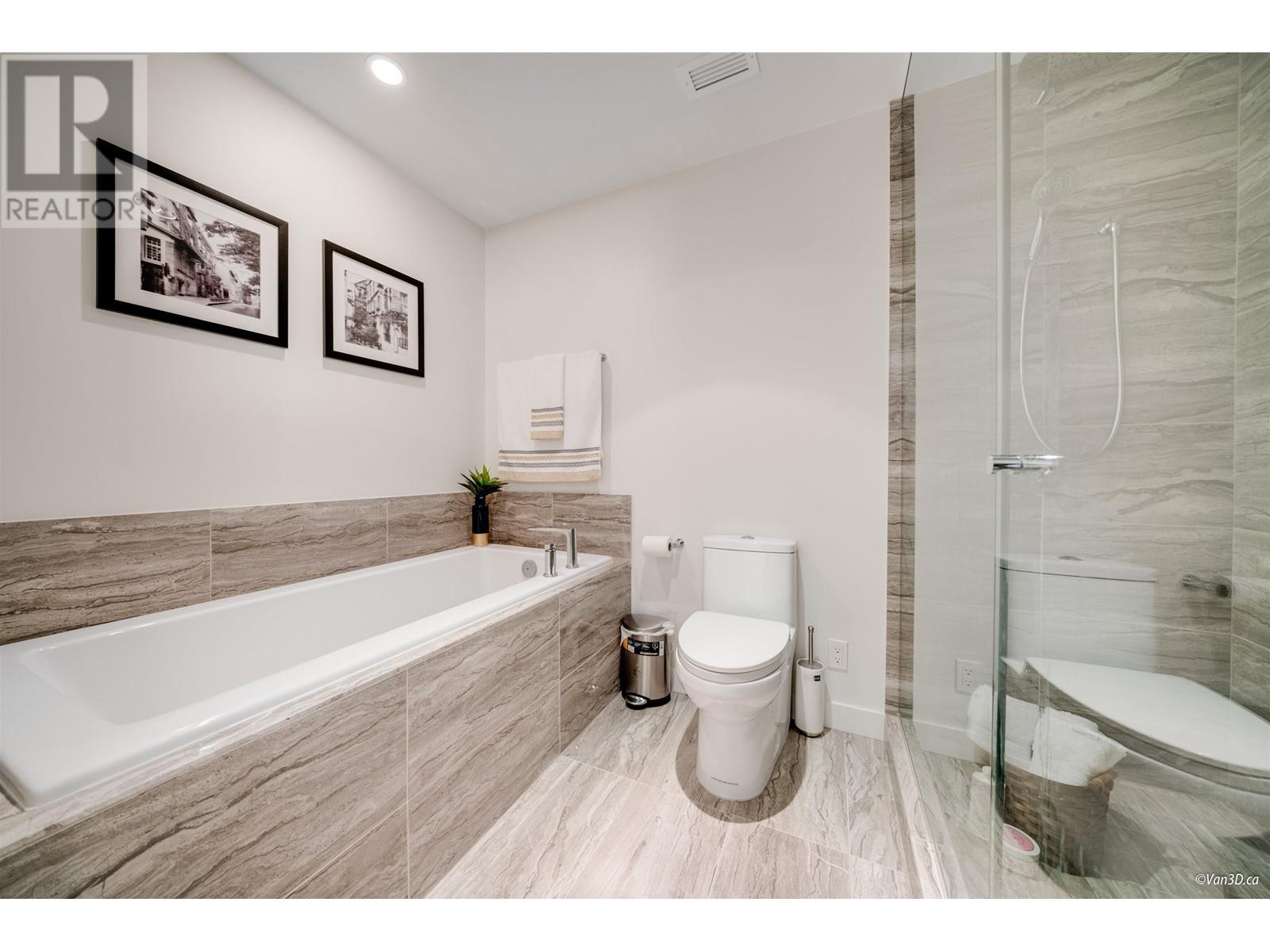 Listing Picture 22 of 38 : 802 6611 PEARSON WAY, Richmond / 烈治文 - 魯藝地產 Yvonne Lu Group - MLS Medallion Club Member