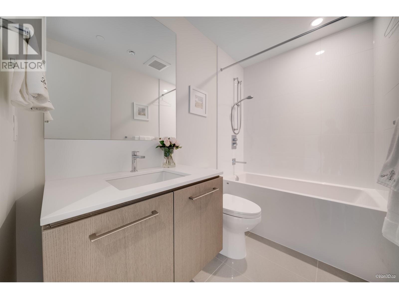 Listing Picture 32 of 38 : 802 6611 PEARSON WAY, Richmond / 烈治文 - 魯藝地產 Yvonne Lu Group - MLS Medallion Club Member