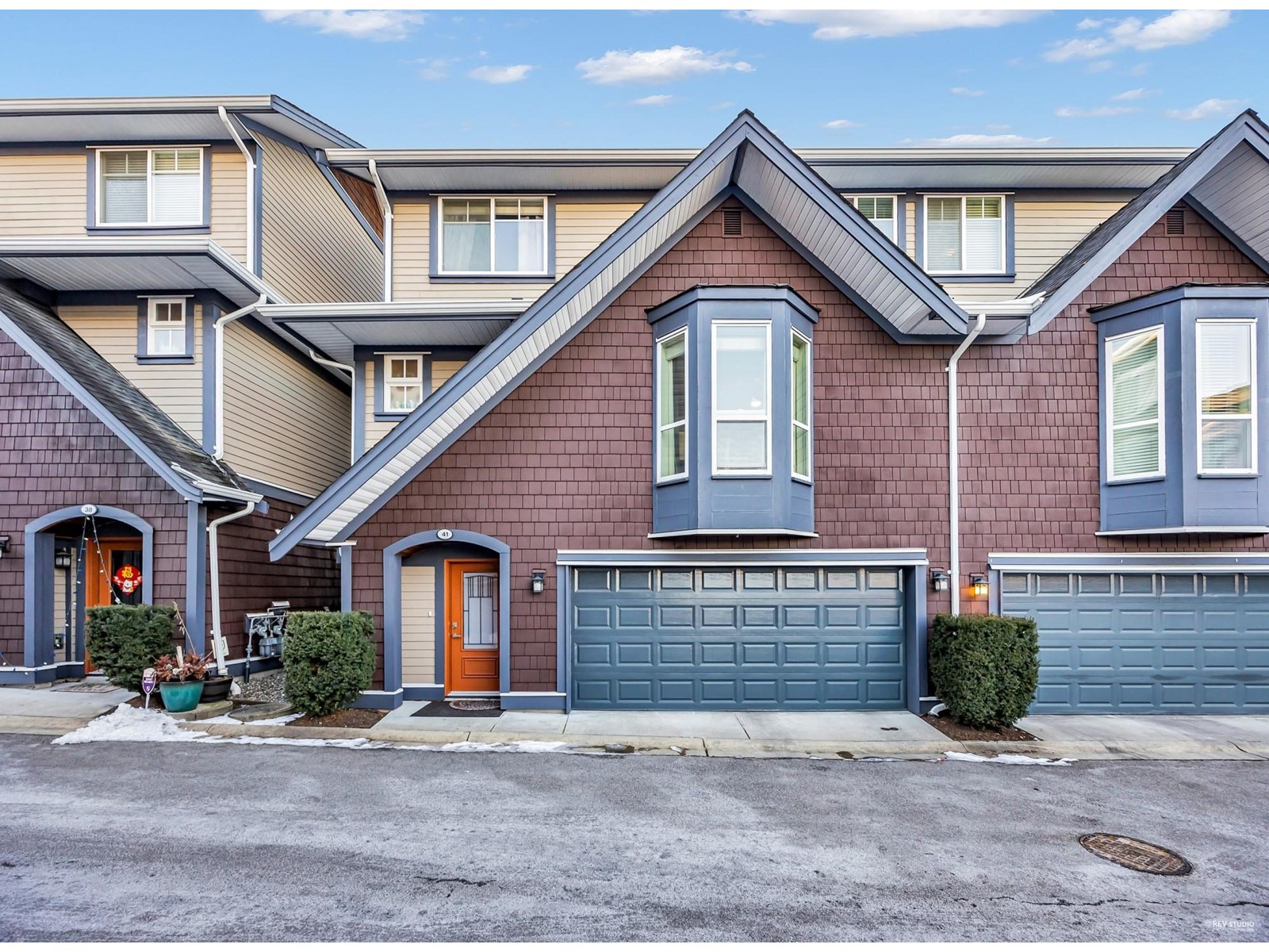 Property at 41 15977 26 AVENUE image 1