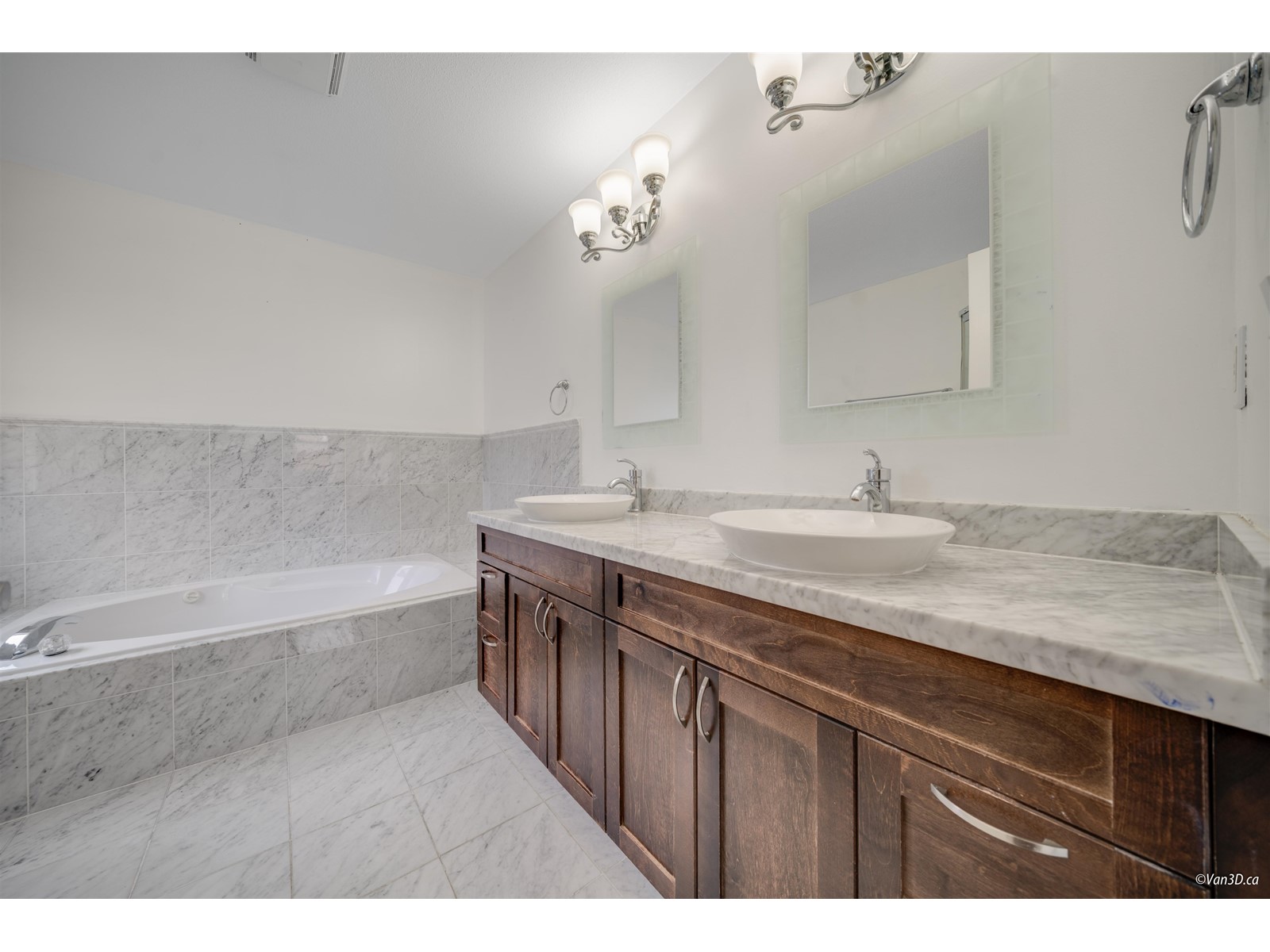 15555 Buena Vista Avenue, White Rock, British Columbia  V4B 1Y9 - Photo 28 - R2959536