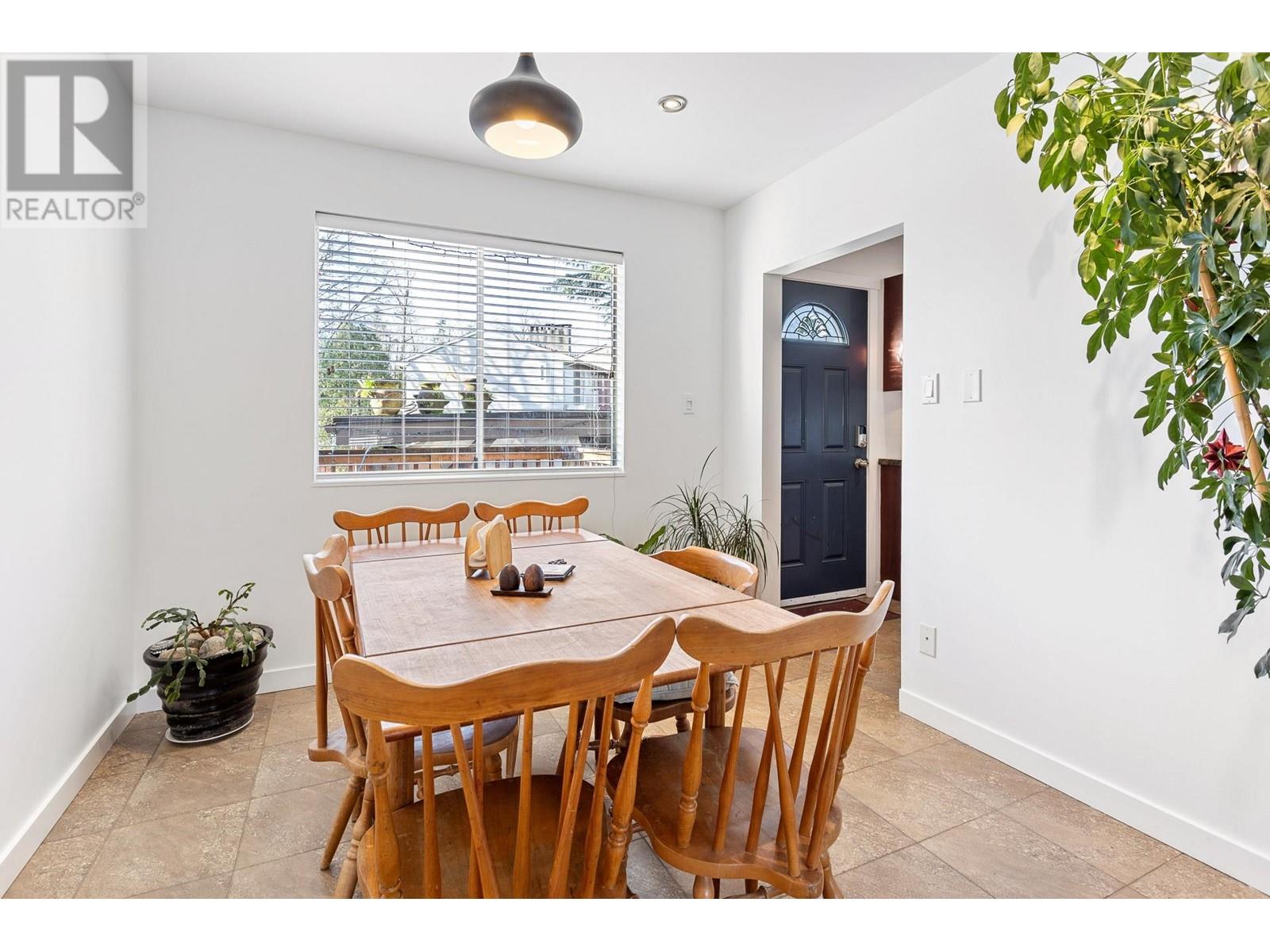 1318 Tina Way, Port Coquitlam, British Columbia  V3C 2V3 - Photo 13 - R2980075