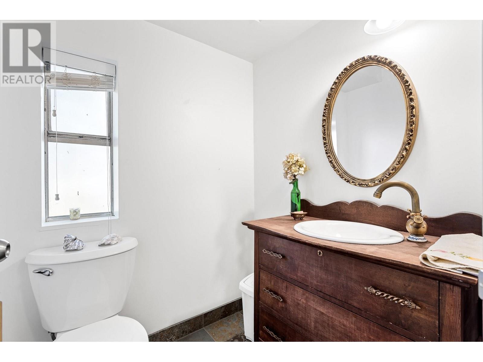 1318 Tina Way, Port Coquitlam, British Columbia  V3C 2V3 - Photo 20 - R2980075