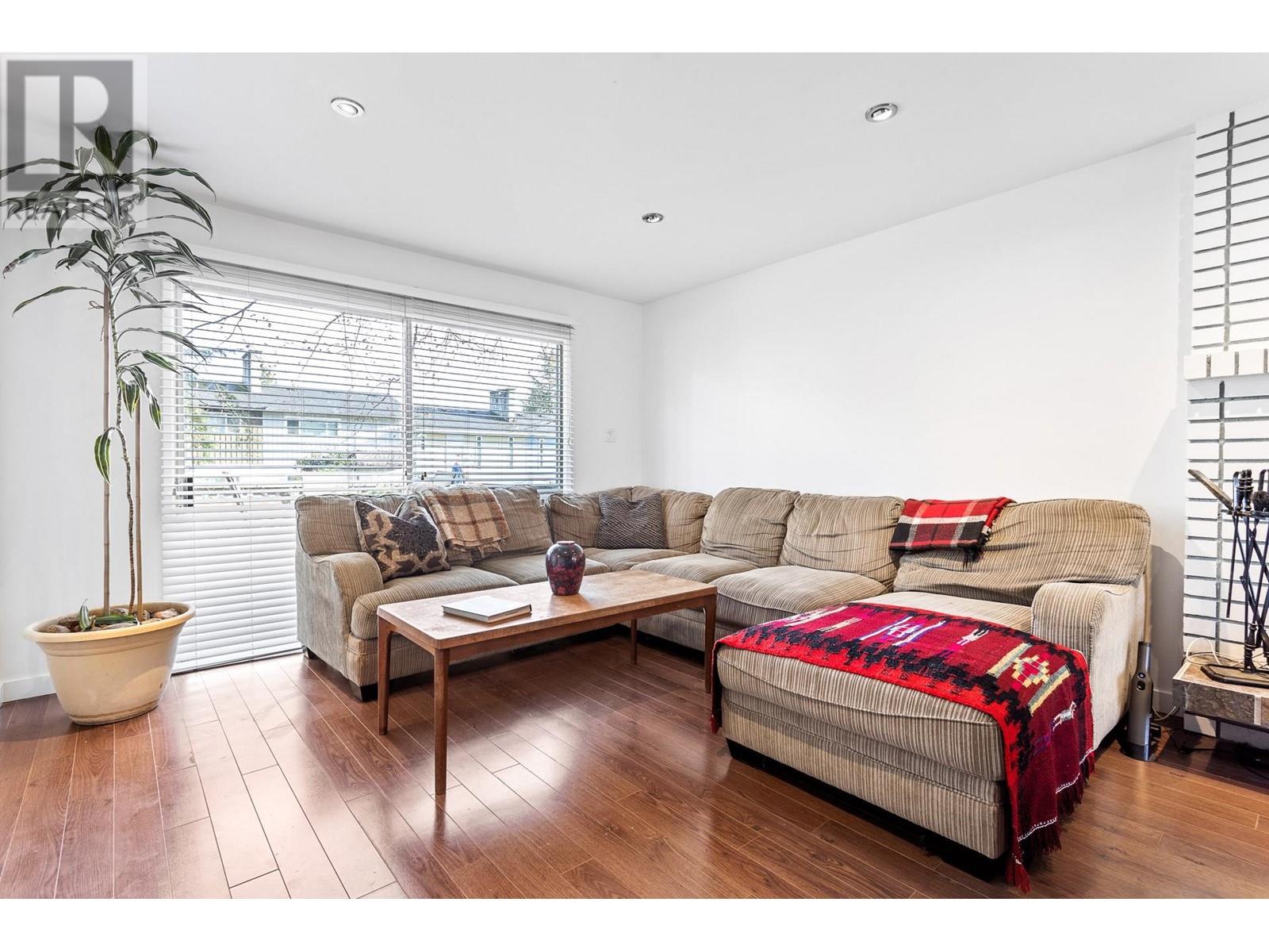 1318 Tina Way, Port Coquitlam, British Columbia  V3C 2V3 - Photo 8 - R2980075