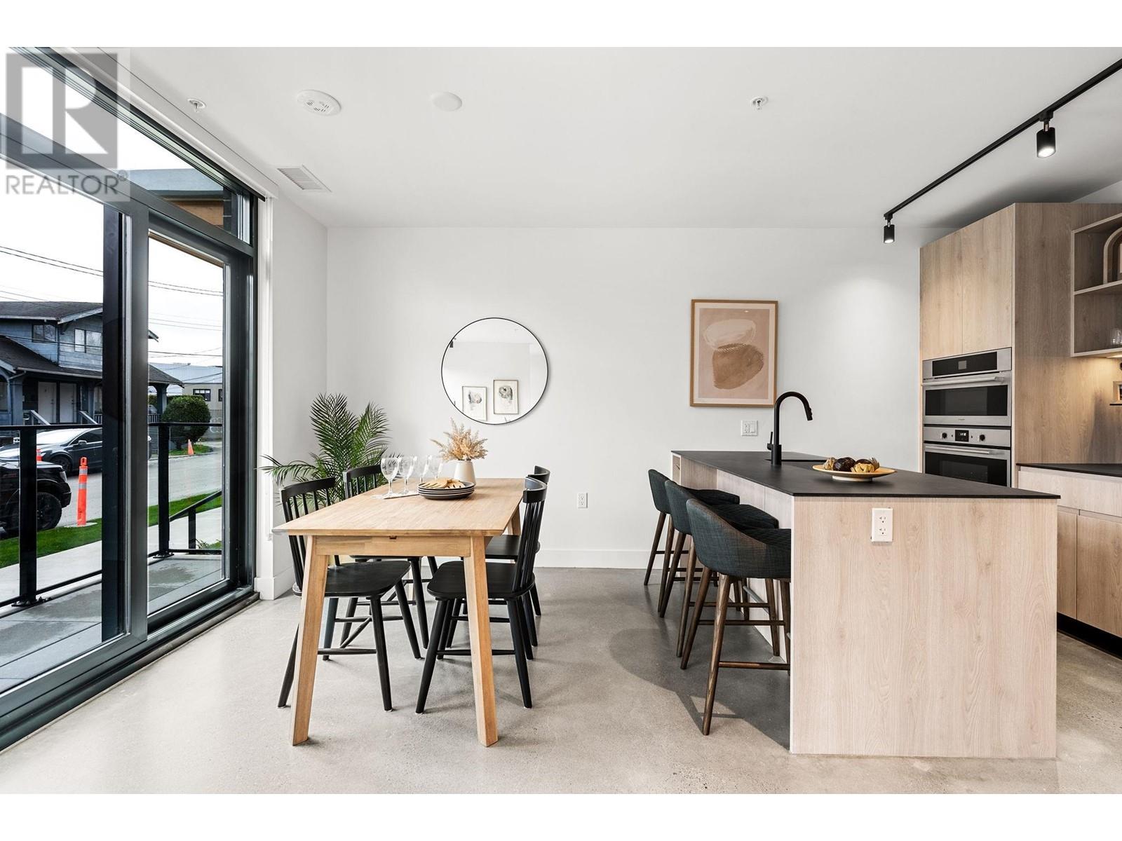 Listing Picture 8 of 33 : 4015 FLEMING STREET, Vancouver / 溫哥華 - 魯藝地產 Yvonne Lu Group - MLS Medallion Club Member
