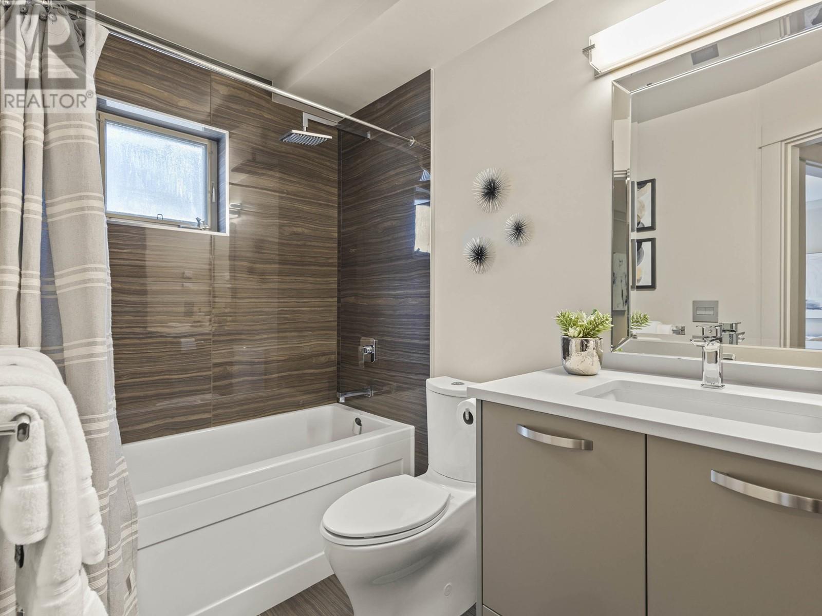 301 1586 W 11th Avenue, Vancouver, British Columbia  V6J 2B6 - Photo 23 - R2980092