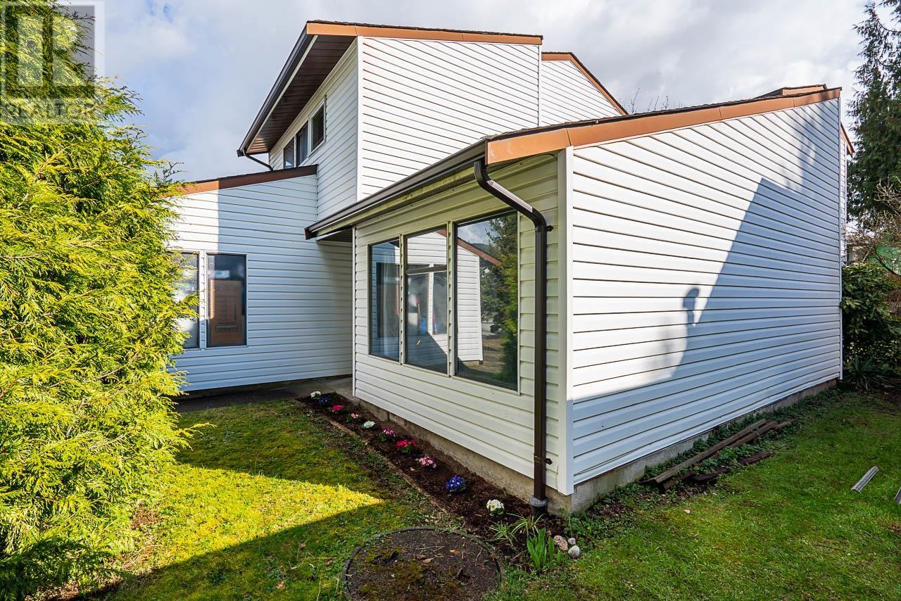 Property at 1239 NESTOR STREET image 4